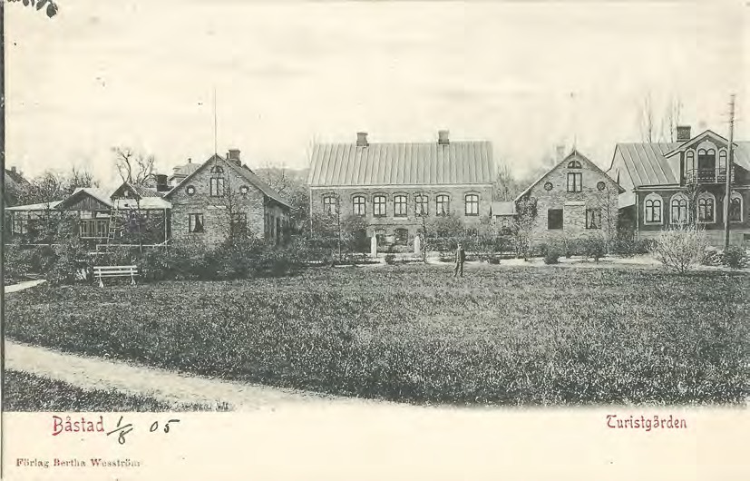 Framsida av Båstad Turistgården