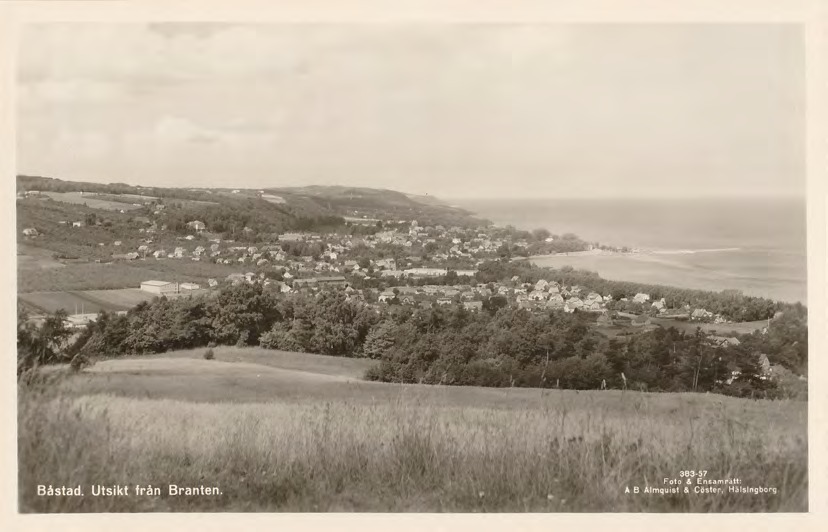 Framsida av Båstad. Utsikt från Branten.