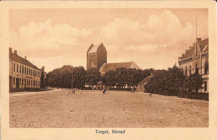 Framsida av Torget, Båstad