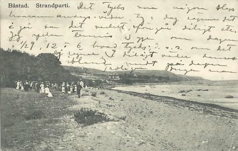 Framsida av Båstad. Strandparti.