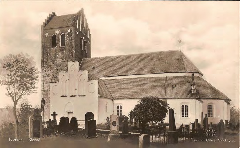 Framsida av Kyrkan, Båstad.