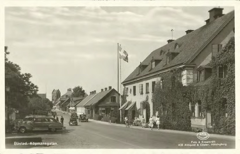 Framsida av Båstad. Köpmansgatan.