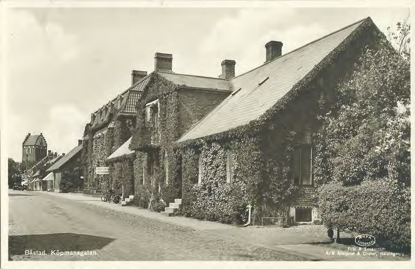 Framsida av Båstad. Köpmansgatan.