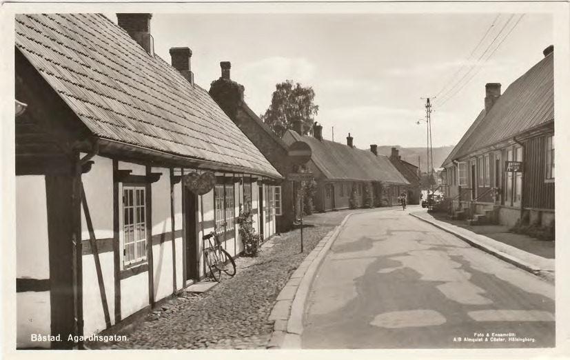 Framsida av Båstad. Agardhsgatan.