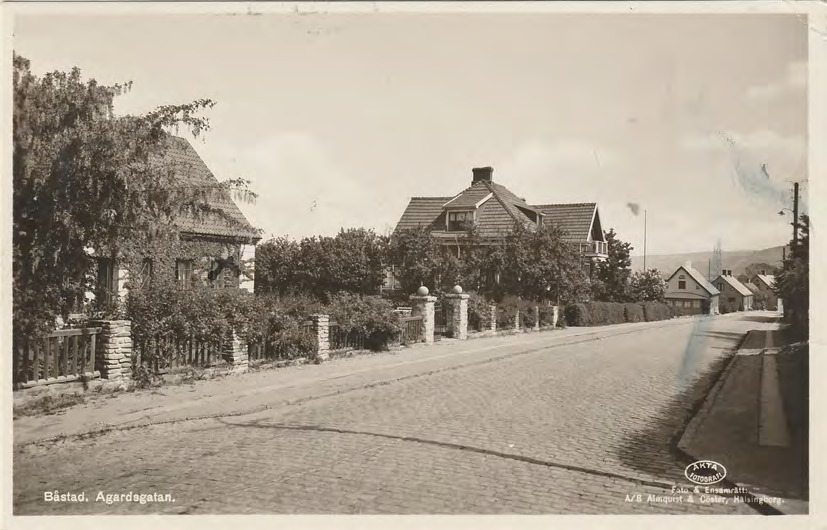 Framsida av Båstad. Agardsgatan.