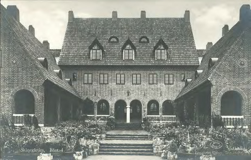 Framsida av Skånegården, Båstad.