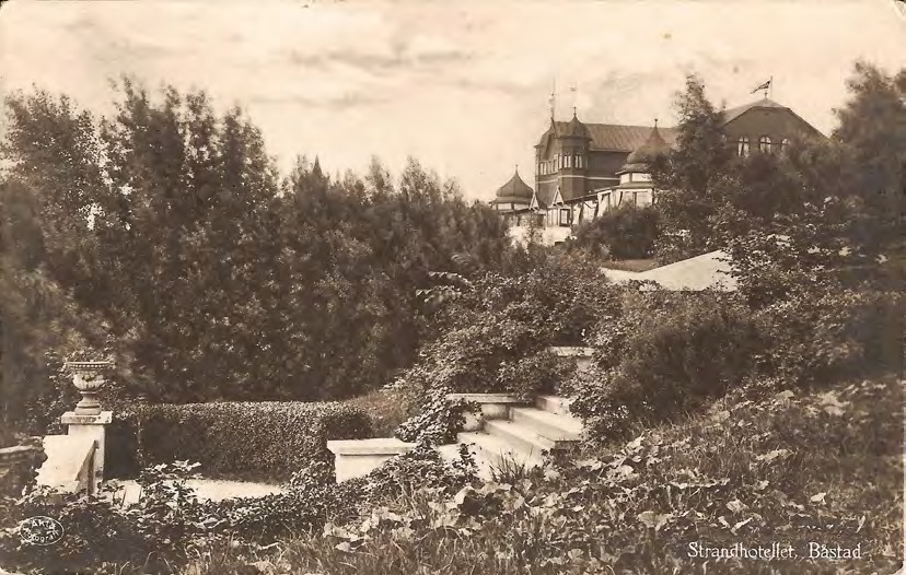 Framsida av Strandhotellet, Båstad