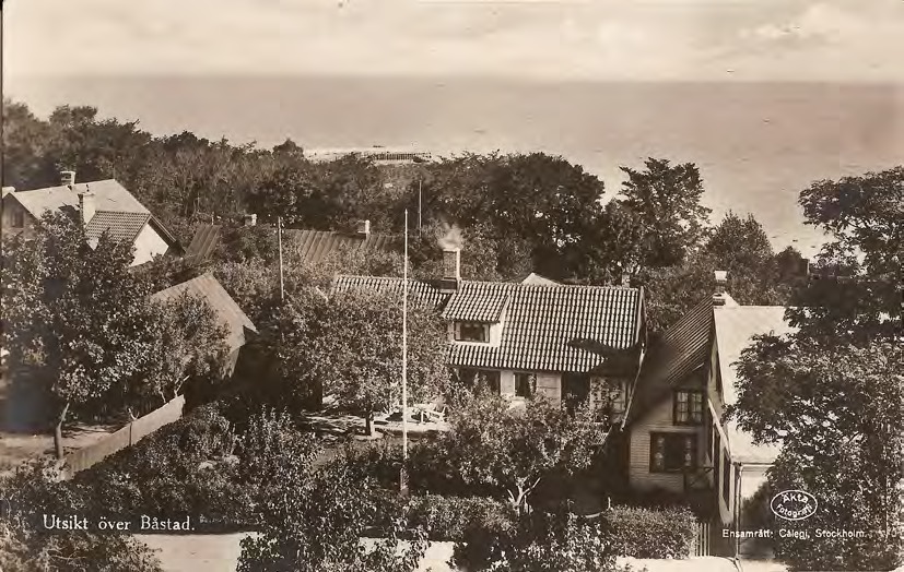Framsida av Utsikt över Båstad.