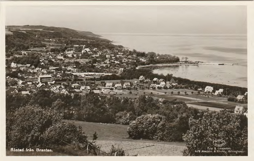 Framsida av Båstad från Branten.