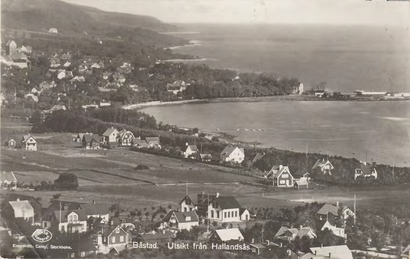 Framsida av Båstad. Utsikt från Hallandsås.