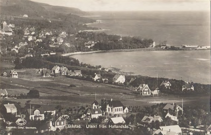 Framsida av Båstad. Utsikt från Hallandsås.