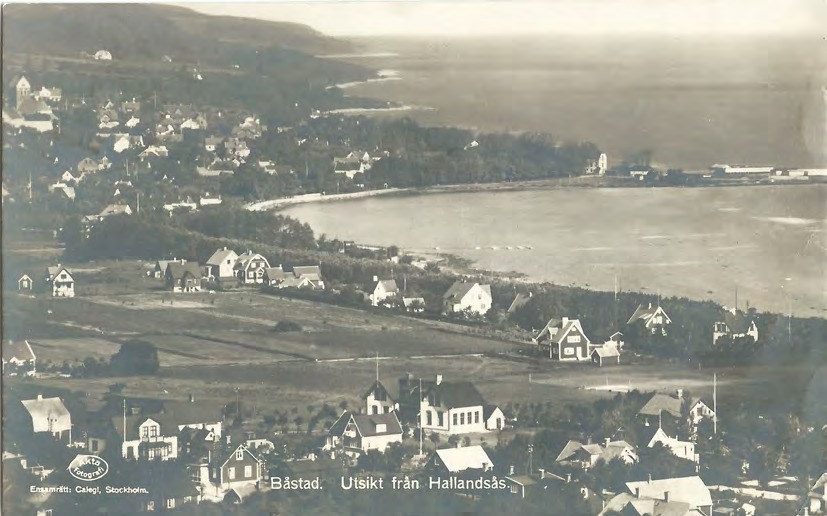 Framsida av Båstad. Utsikt från Hallandsås.