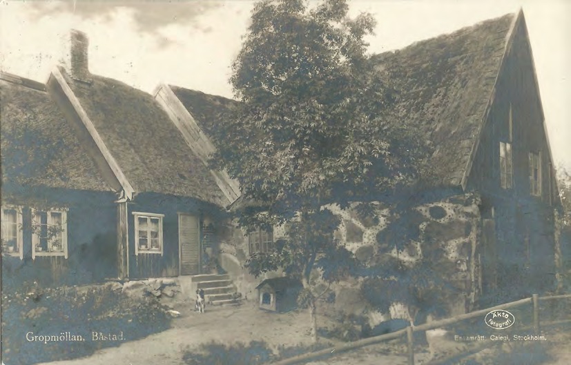 Framsida av Gropmöllan, Båstad.