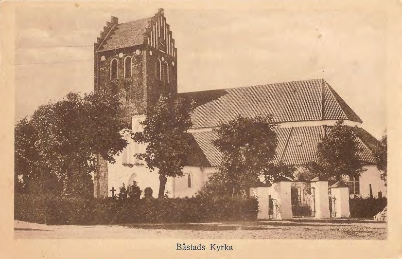 Framsida av Båstads Kyrka