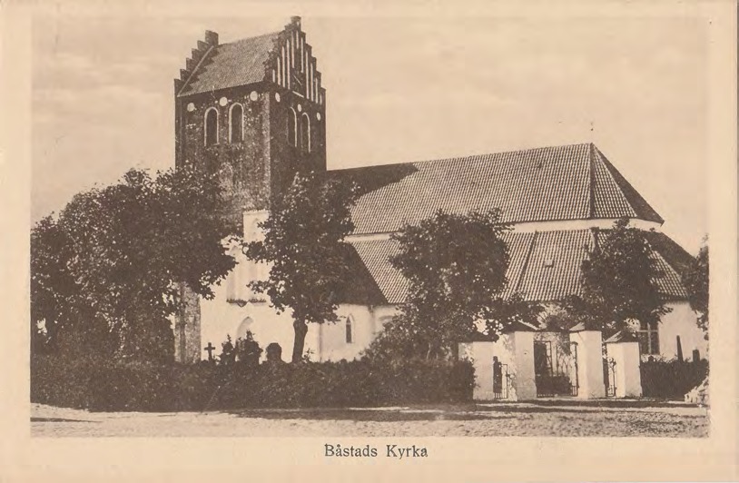 Framsida av Båstads Kyrka