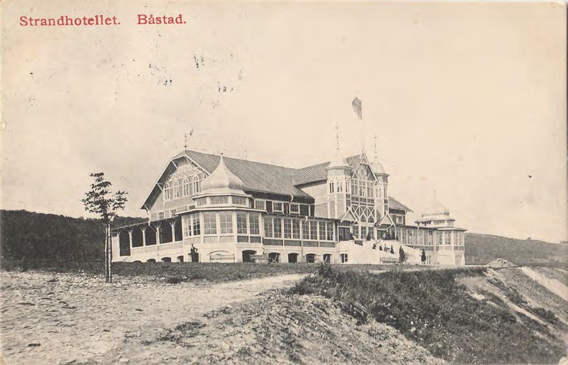 Framsida av Strandhotellet. Båstad.