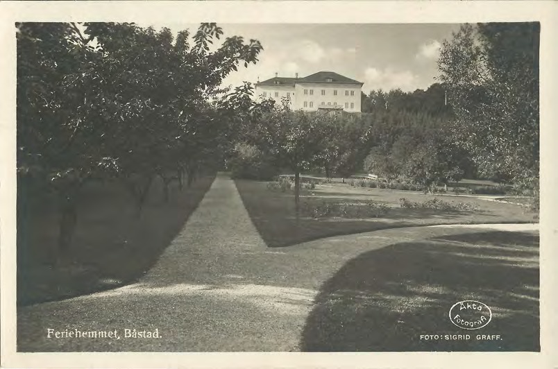 Framsida av Feriehemmet, Båstad.