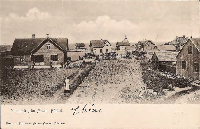 Framsida av Villaparti från Malen. Båstad.