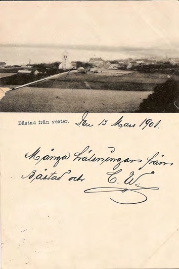 Framsida av Båstad från vester.