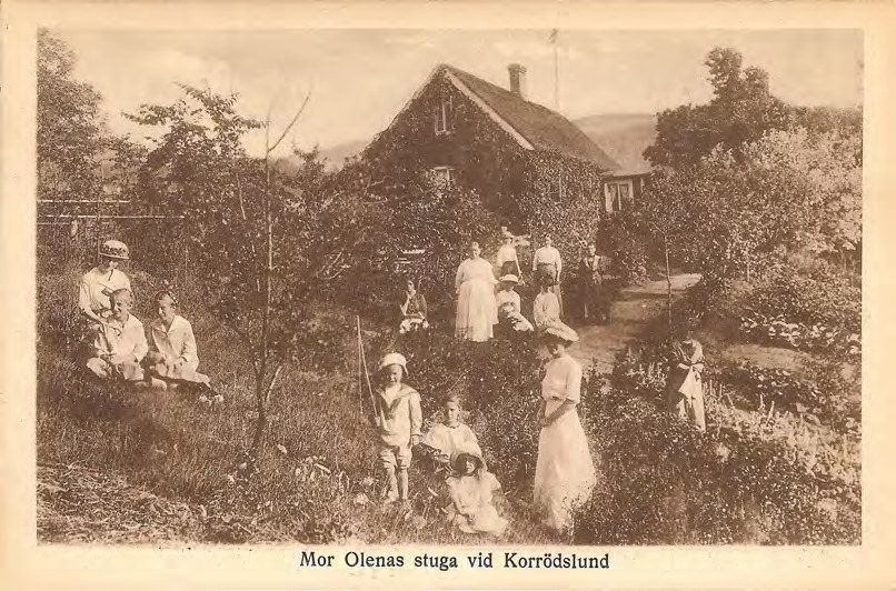 Framsida av Mor Olenas stuga vid Korrödslund