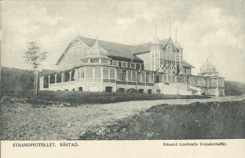 Framsida av STRANDHOTELLET. BÅSTAD.