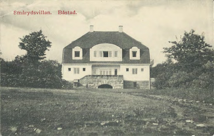Framsida av Smårydsvillan. Båstad.