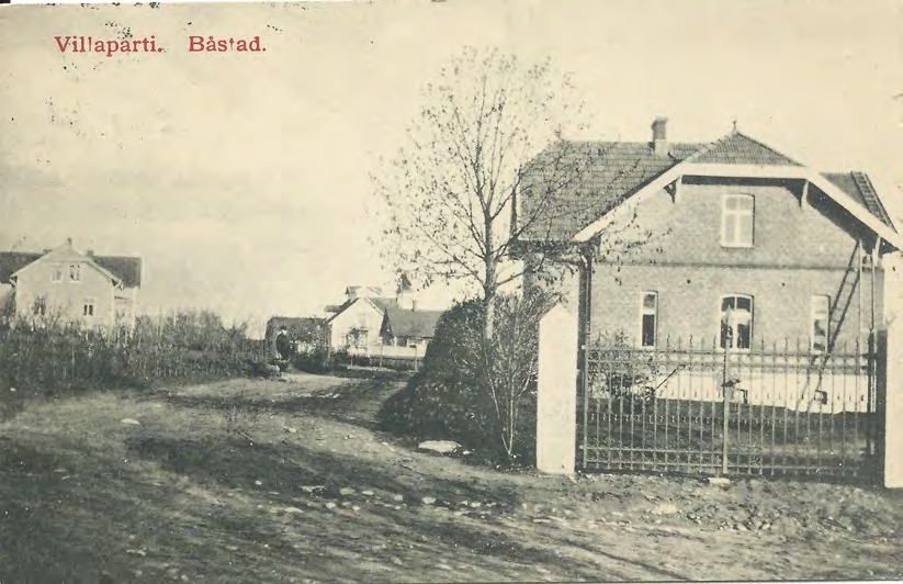 Framsida av Villaparti. Båstad.