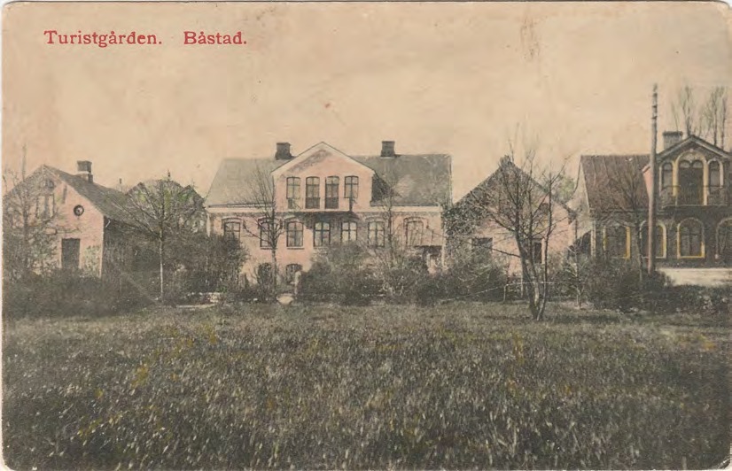 Framsida av Turistgården. Båstad.