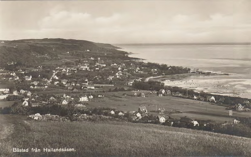 Framsida av Båstad från Hallandsåsen.