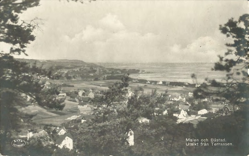 Framsida av Malen och Båstad. Utsikt från Terrassen.