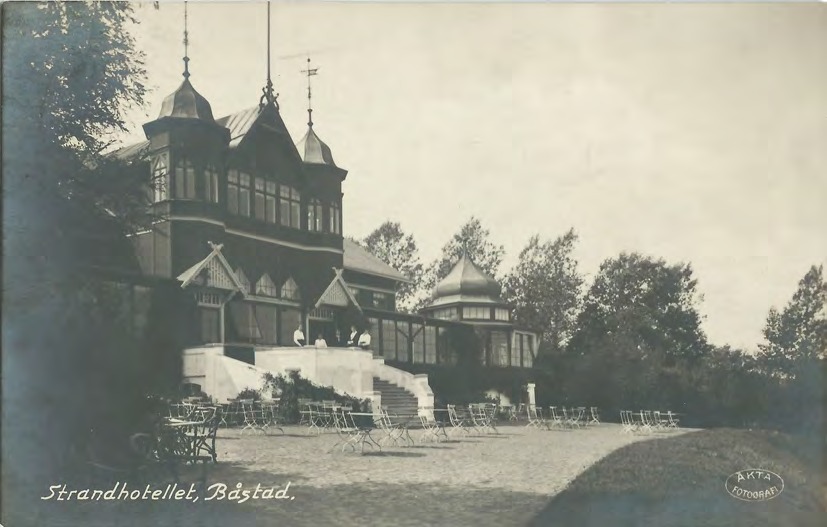 Framsida av Strandhotellet, Båstad.