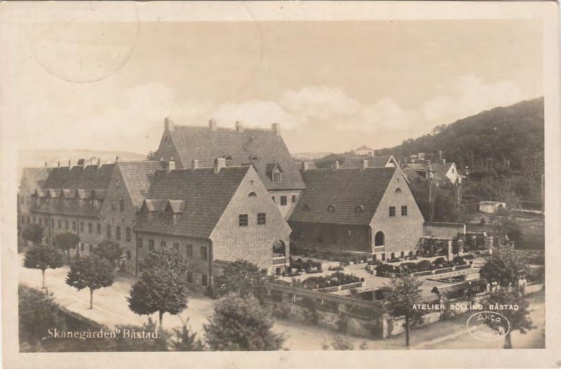 Framsida av "Skånegården" Båstad