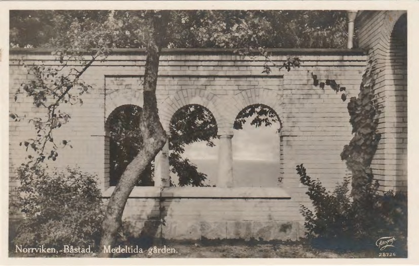 Framsida av Norrviken, Båstad. Medeltida gården.