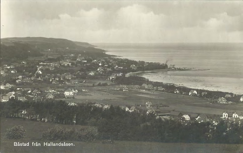 Framsida av Båstad från Hallandsåsen.