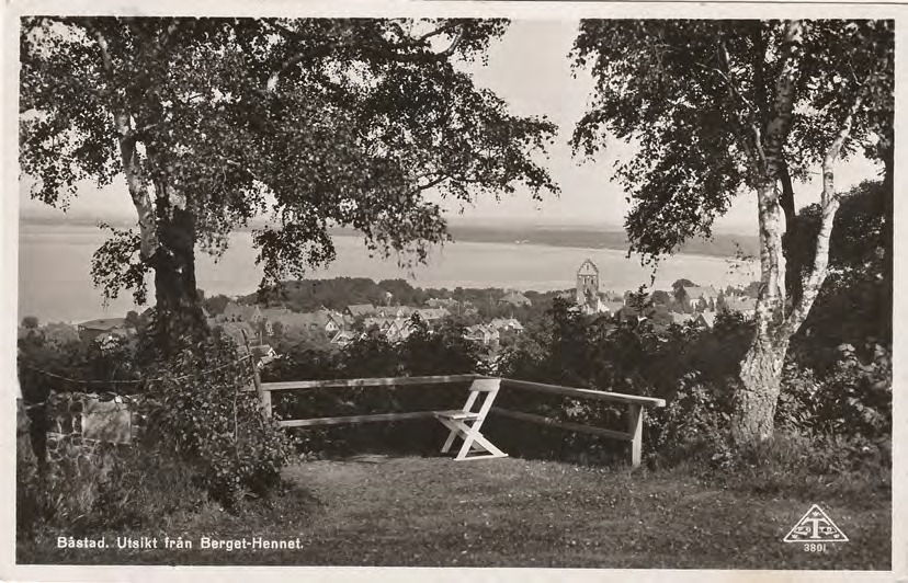 Framsida av Båstad. Utsikt från Berget-Hennet.