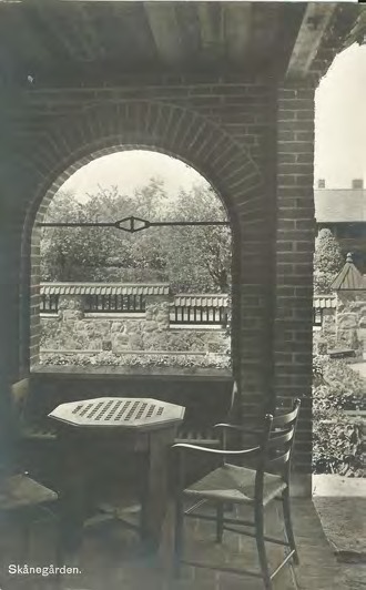 Framsida av Skånegården.