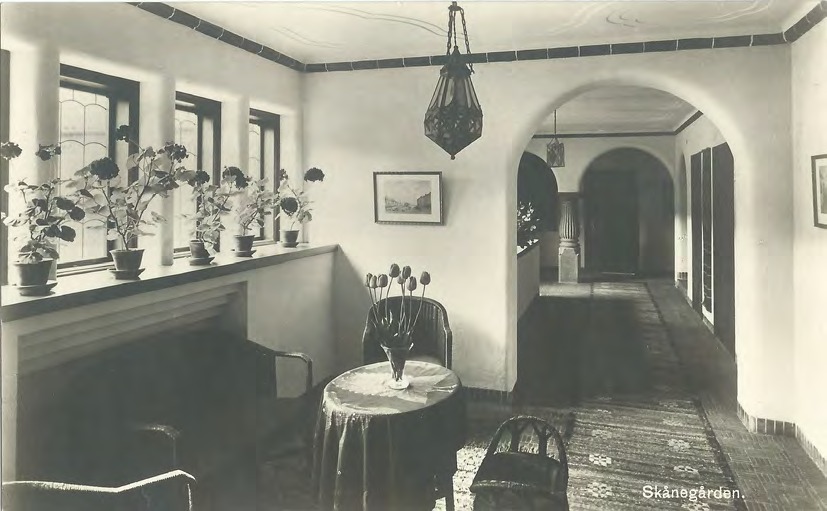 Framsida av Skånegården.