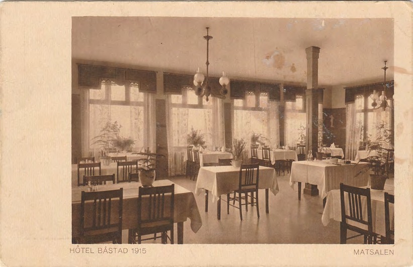 Framsida av HOTELL BÅSTAD 1915. MATSALEN