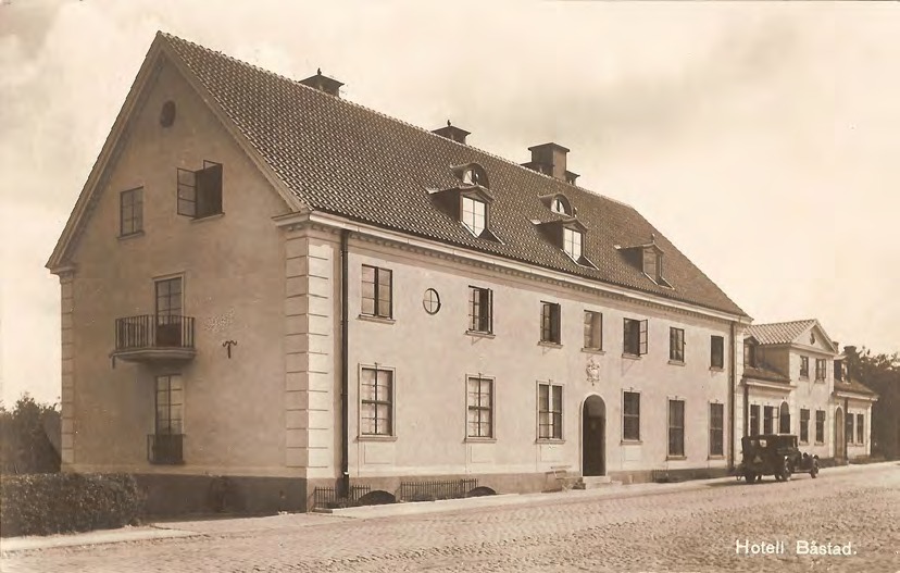 Framsida av Hotell Båstad.