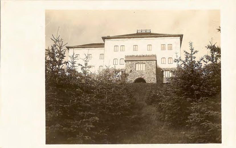 Framsida av - (Stiftsgården)