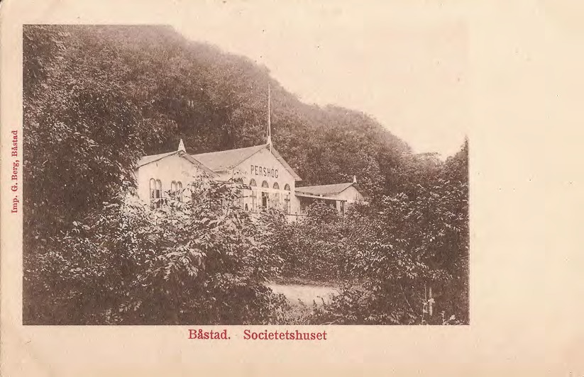 Framsida av Båstad. Societetshuset