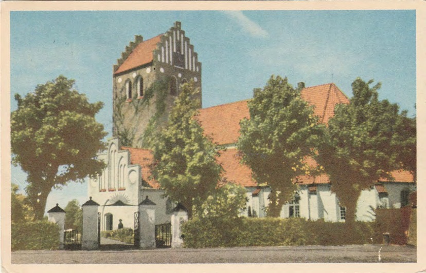 Framsida av Båstad. Kyrkan.