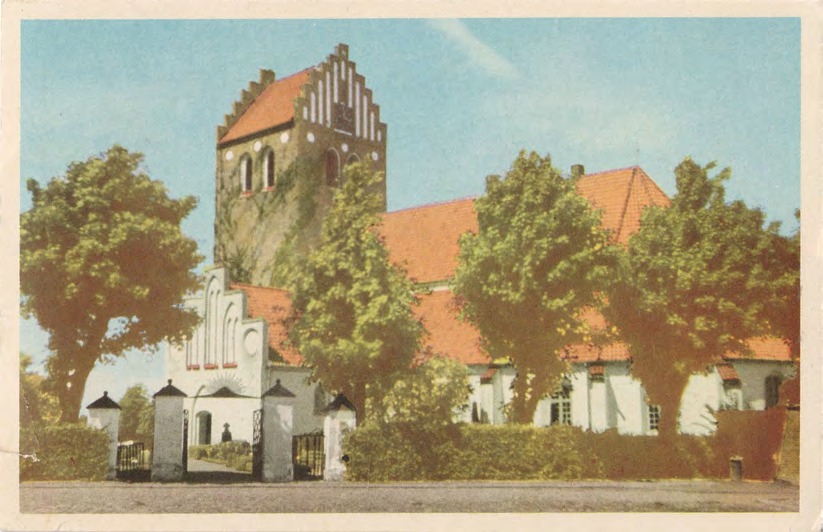 Framsida av Båstad. Kyrkan.