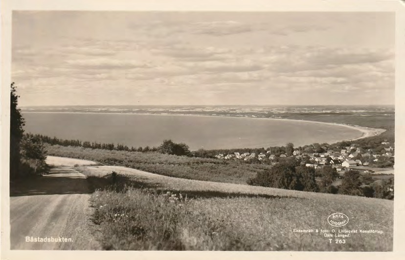 Framsida av Båstadsbukten.