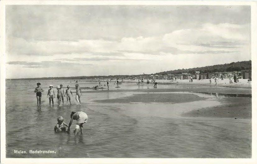 Framsida av Malen. Badstranden.