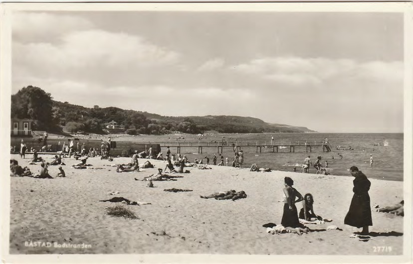 Framsida av BÅSTAD Badstranden
