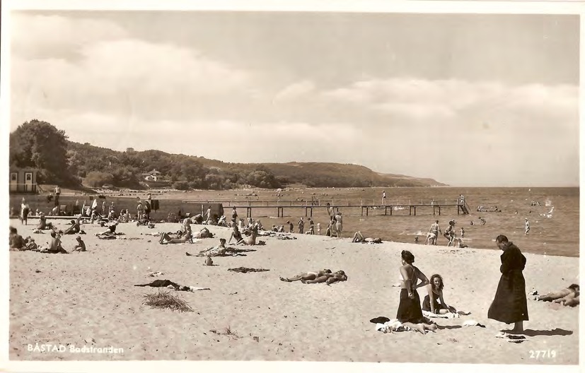 Framsida av BÅSTAD Badstranden