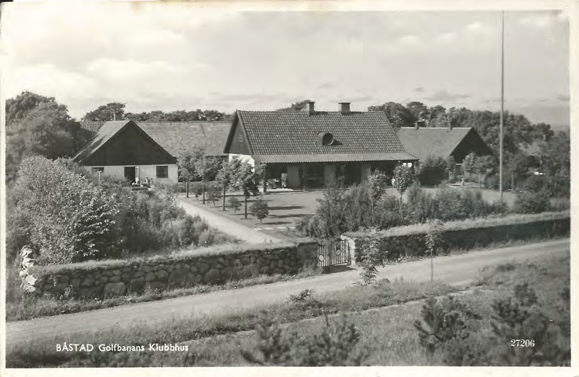 Framsida av BÅSTAD Golfbanans Klubbhus