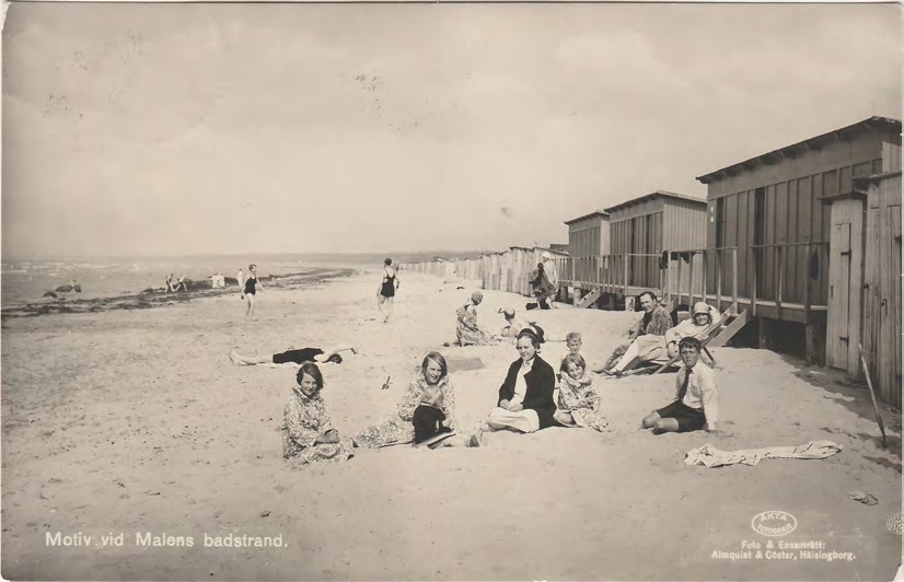 Framsida av Motiv vid Malens badstrand.