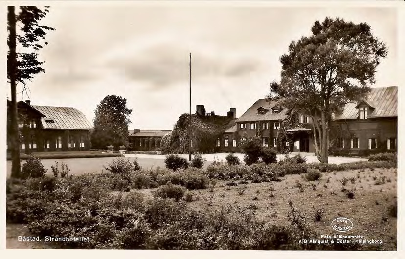 Framsida av Båstad. Strandhotellet.